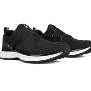 TIEM spin shoes with clips